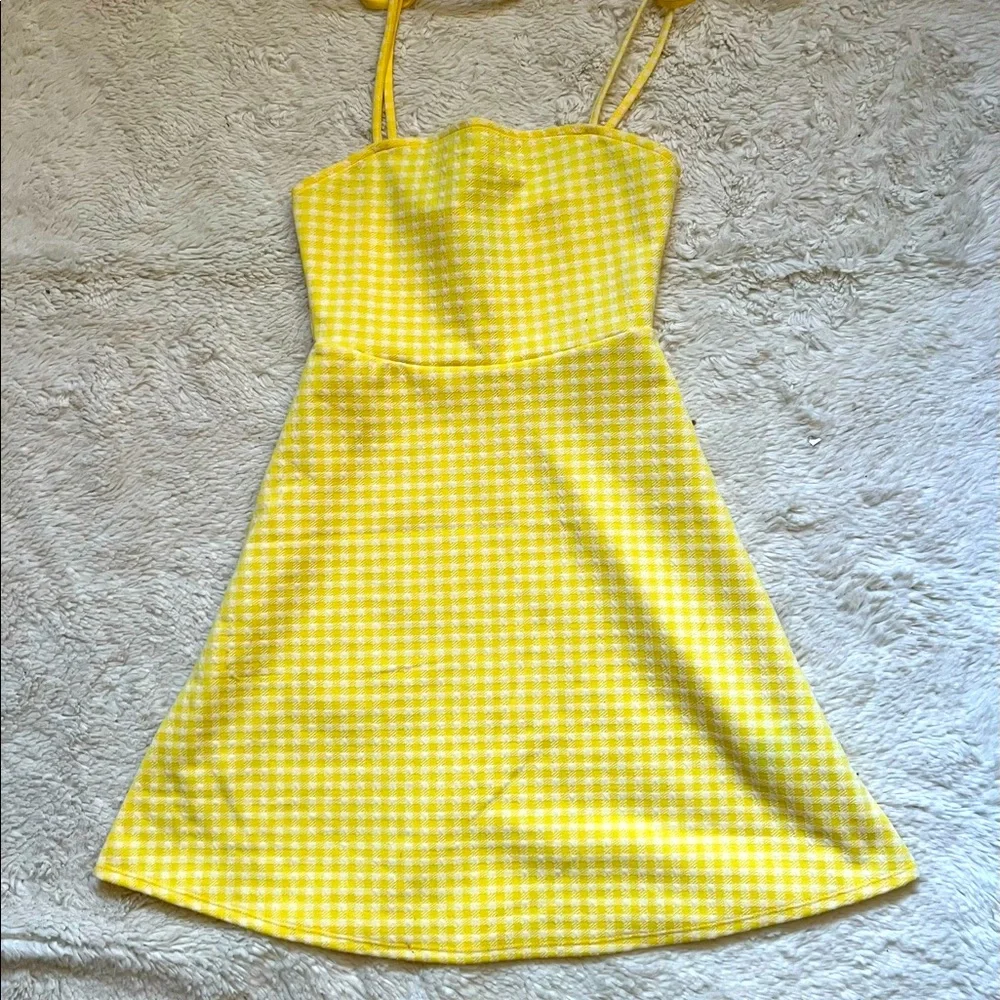 Yellow checked pattern dress - Picture 1 of 4